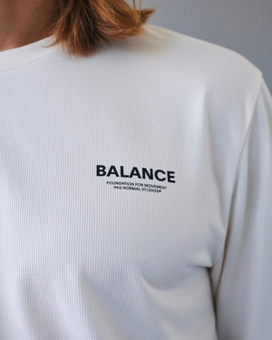 
                  
                    Cargar imagen en el visor de la galería, Balance T shirt Off White
                  
                