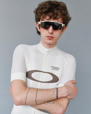 
                  
                    Cargar imagen en el visor de la galería, Oakley Mechanism Jersey Off White
                  
                